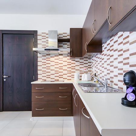Stylish 2Br Apt With Balconies In St Julians, Paceville - Apt 6 By Vaganza San Ġiljan Exterior foto