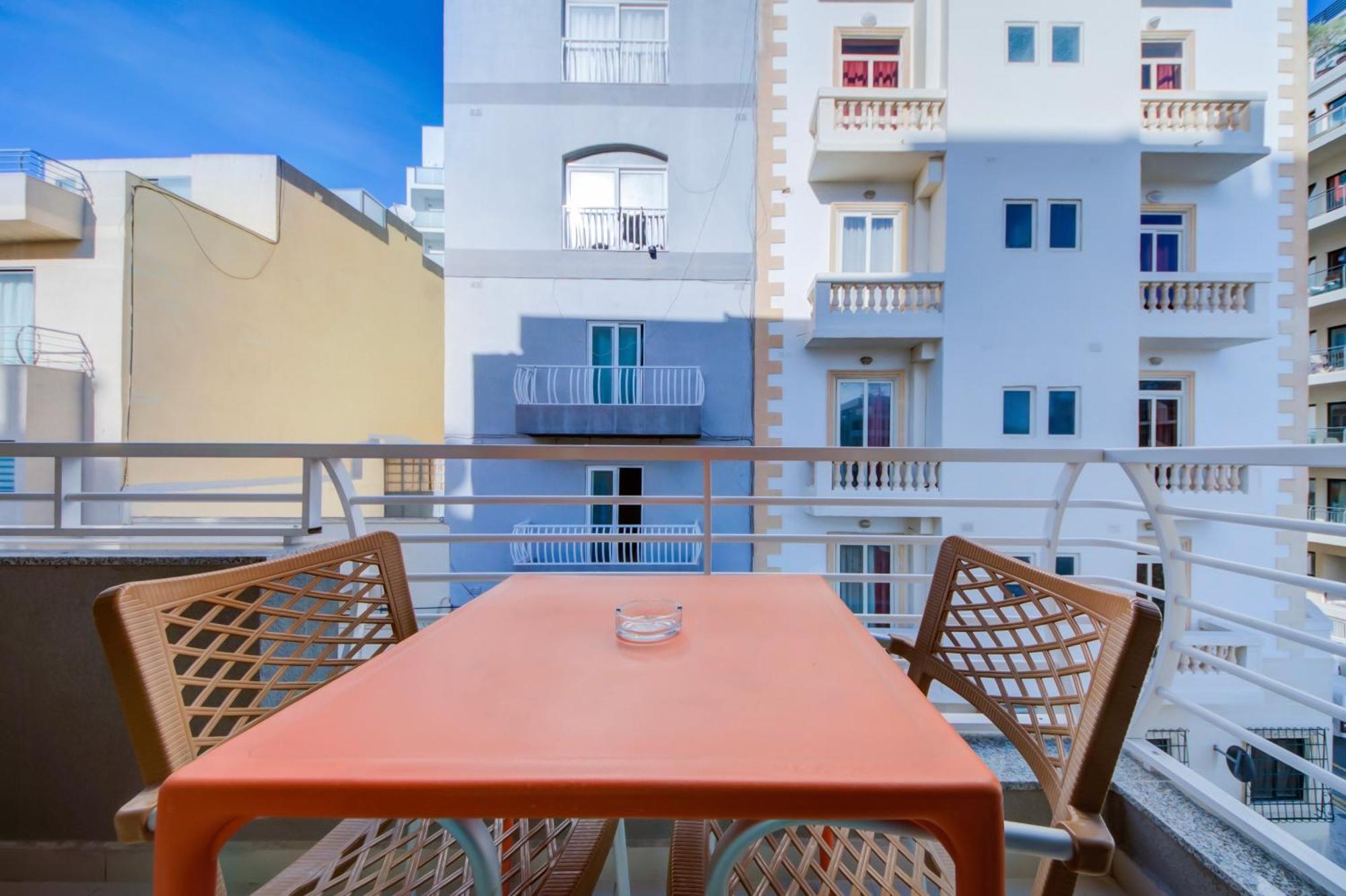 Stylish 2Br Apt With Balconies In St Julians, Paceville - Apt 6 By Vaganza San Ġiljan Exterior foto