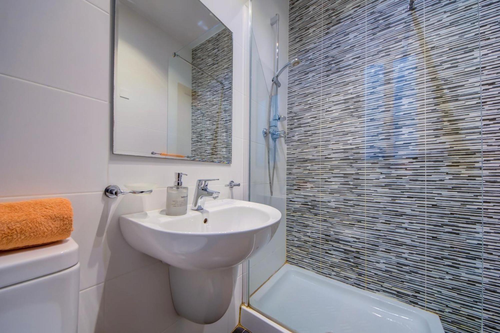 Stylish 2Br Apt With Balconies In St Julians, Paceville - Apt 6 By Vaganza San Ġiljan Exterior foto