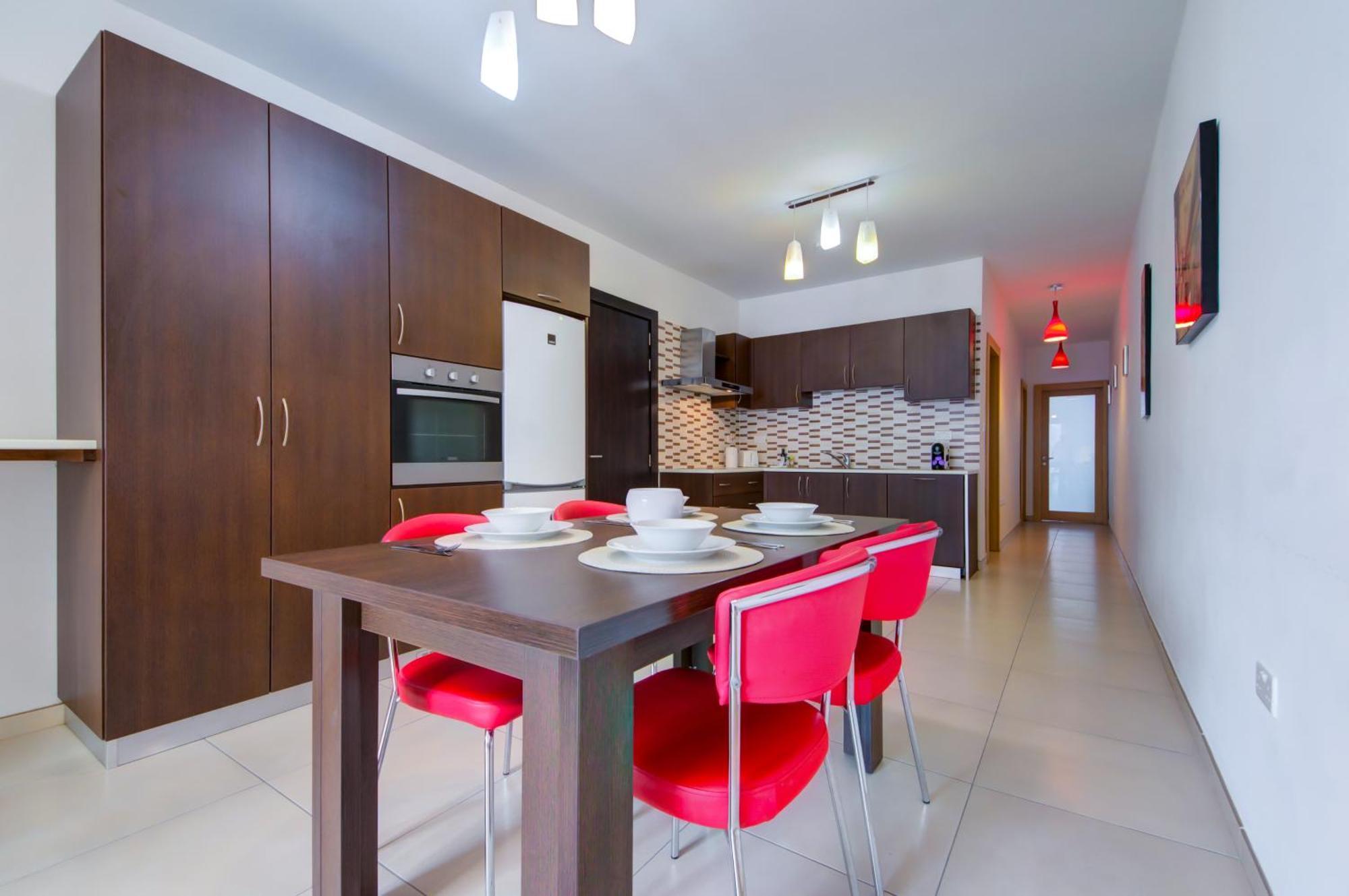 Stylish 2Br Apt With Balconies In St Julians, Paceville - Apt 6 By Vaganza San Ġiljan Exterior foto