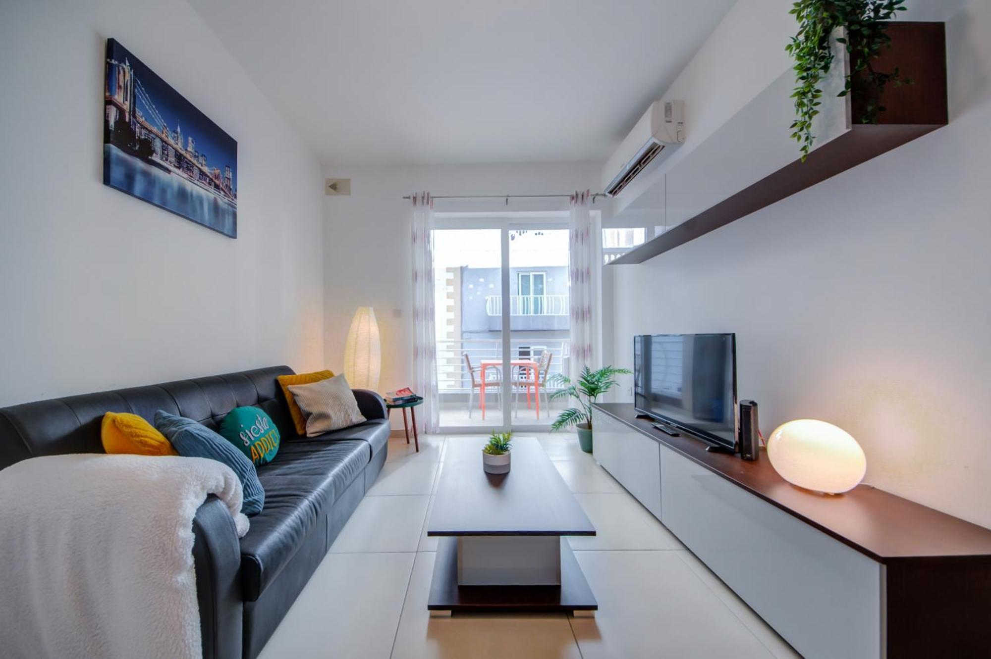 Stylish 2Br Apt With Balconies In St Julians, Paceville - Apt 6 By Vaganza San Ġiljan Exterior foto